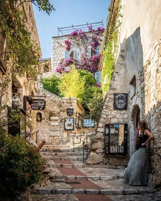 Studio Au Calme, Avec Terrasse Et Parking A Eze Village